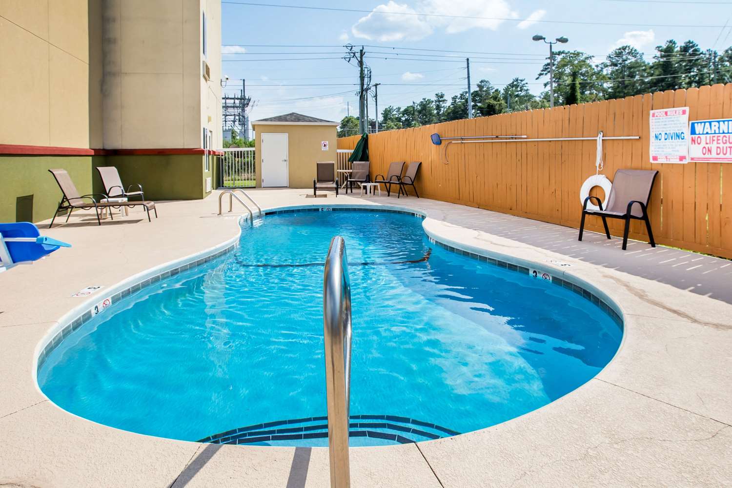 Econo Lodge Valdosta Mall Area 20/33