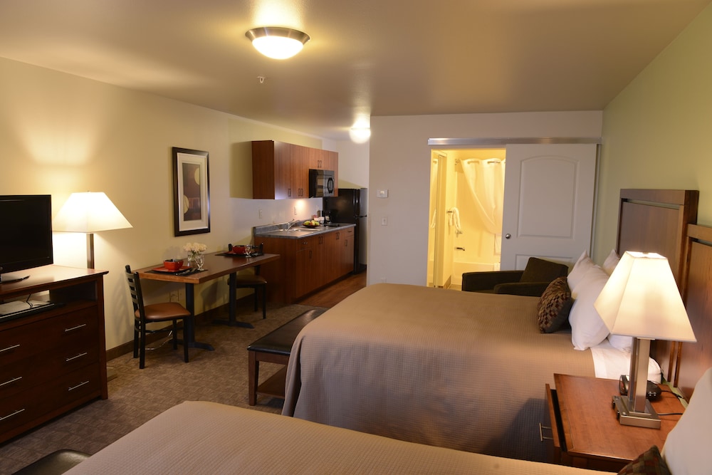 Aspen Suites Hotel Anchorage 8/22