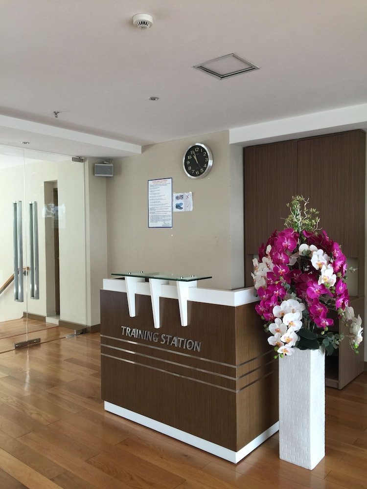 Bluesky Serviced Apartment Airport Plaza 14/54