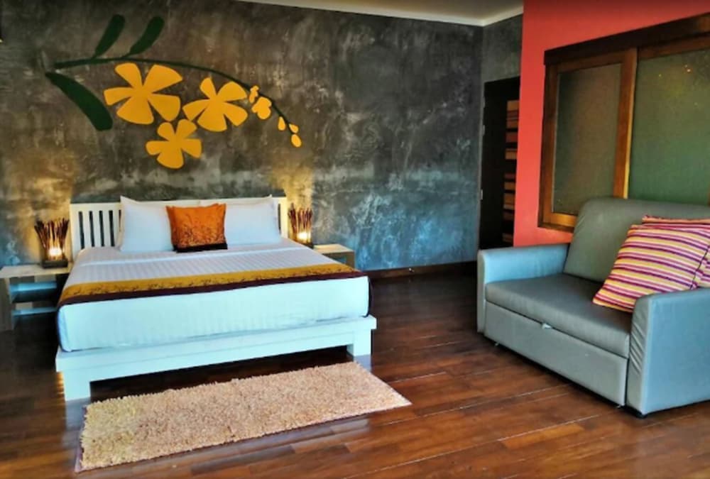 Deluxe, Double Bed, Pool View
