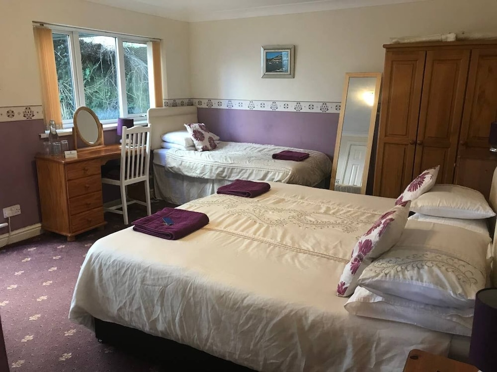 Bridgeside Guest House - B&B 4/34