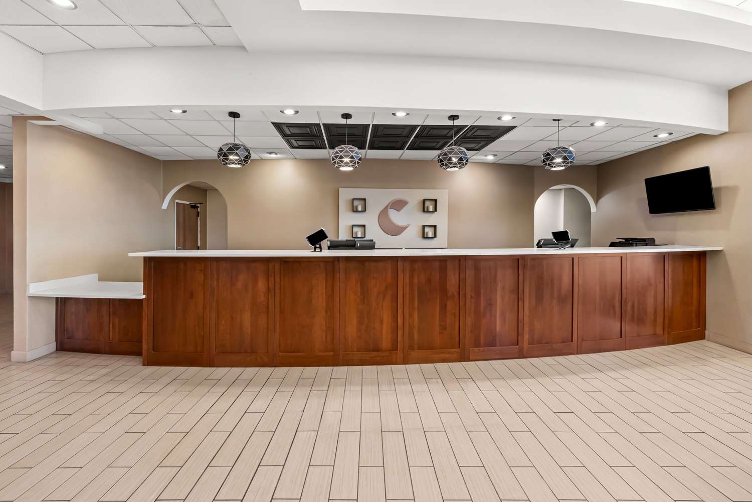 Comfort Inn and Suites Omaha Central 7/42
