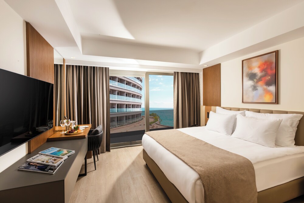 Beks Premium Resort and Spa 58/146