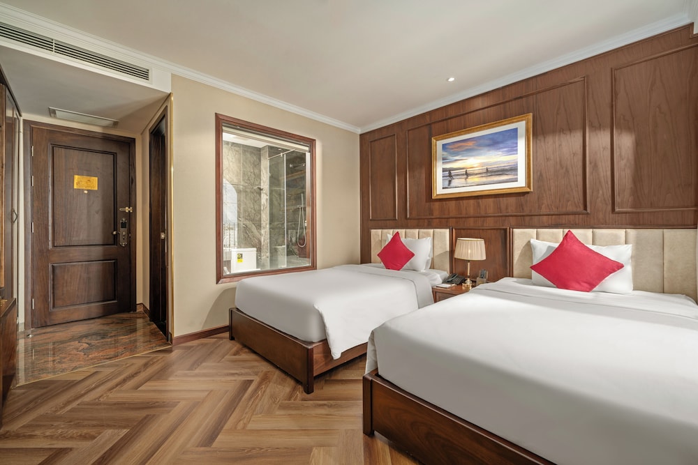 Superior, Twin Beds, City View, Balcony