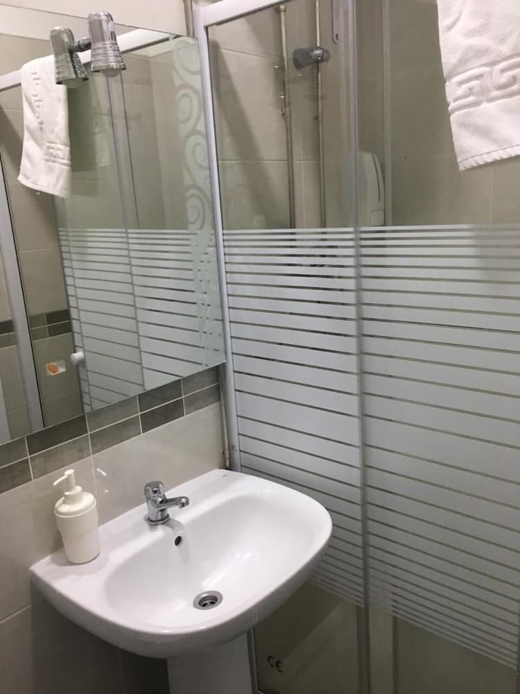 Lx Center Guesthouse 17/18
