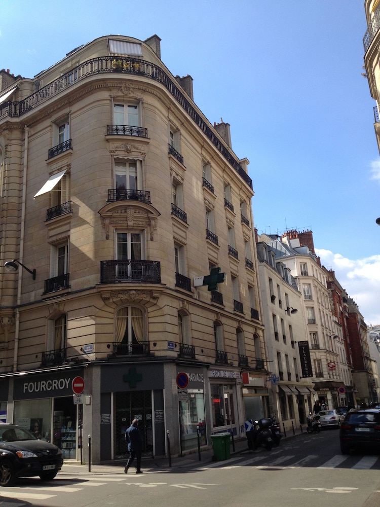 ELYSEES FLAUBERT HOTEL in PARIS