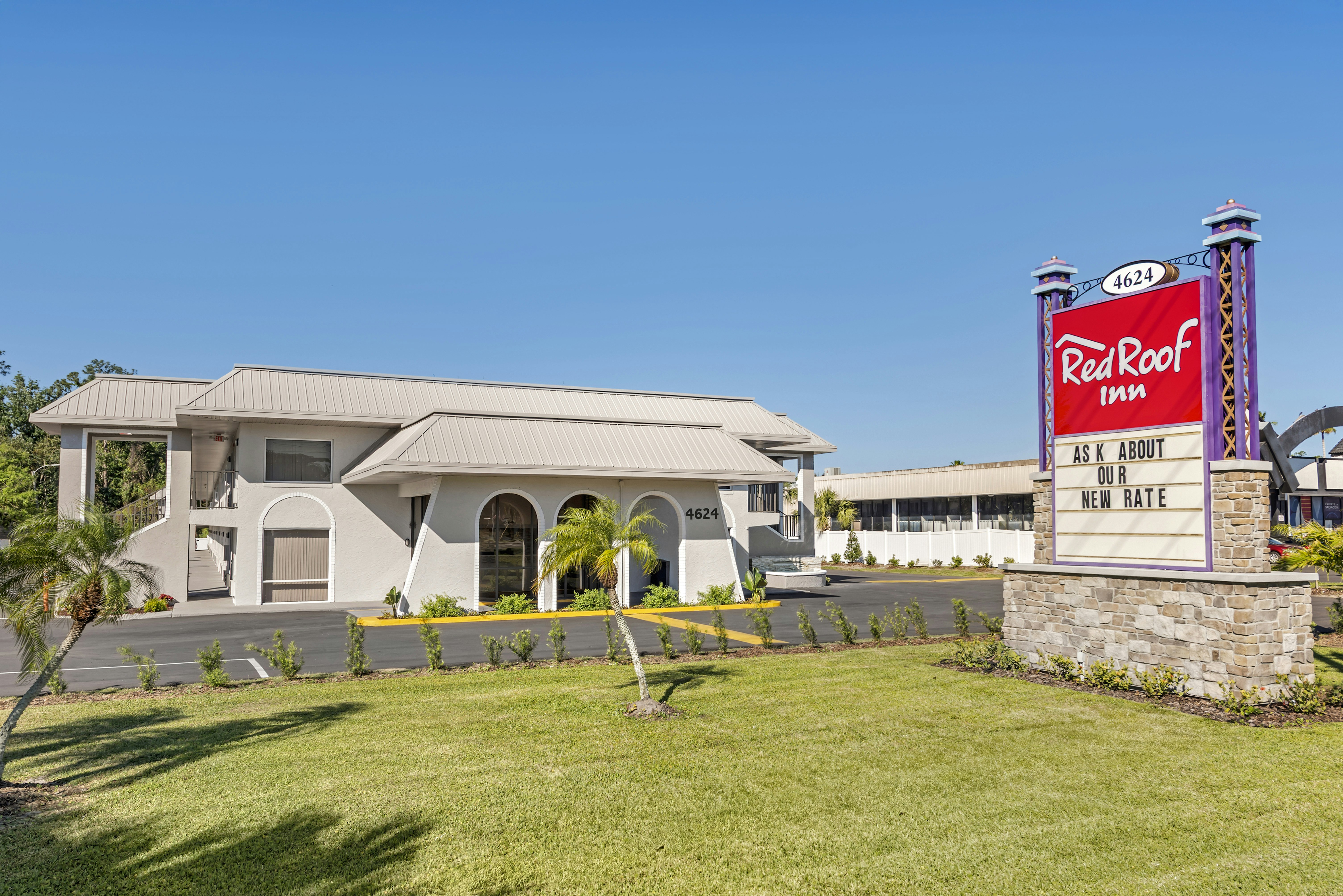 Red Roof Inn Kissimmee, FL 33/37