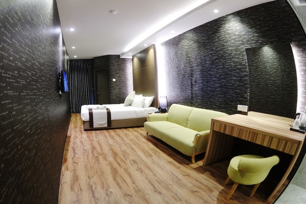 HereHotel.com 26/38