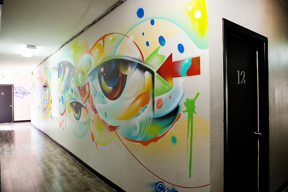 Samesun Hollywood (formerly Walk of Fame Hostel) 36/50
