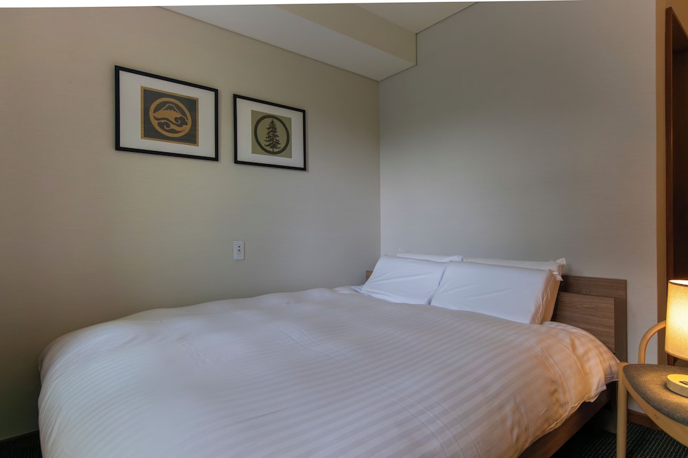 STANDARD, DOUBLE BED, MAIN BUILDING
