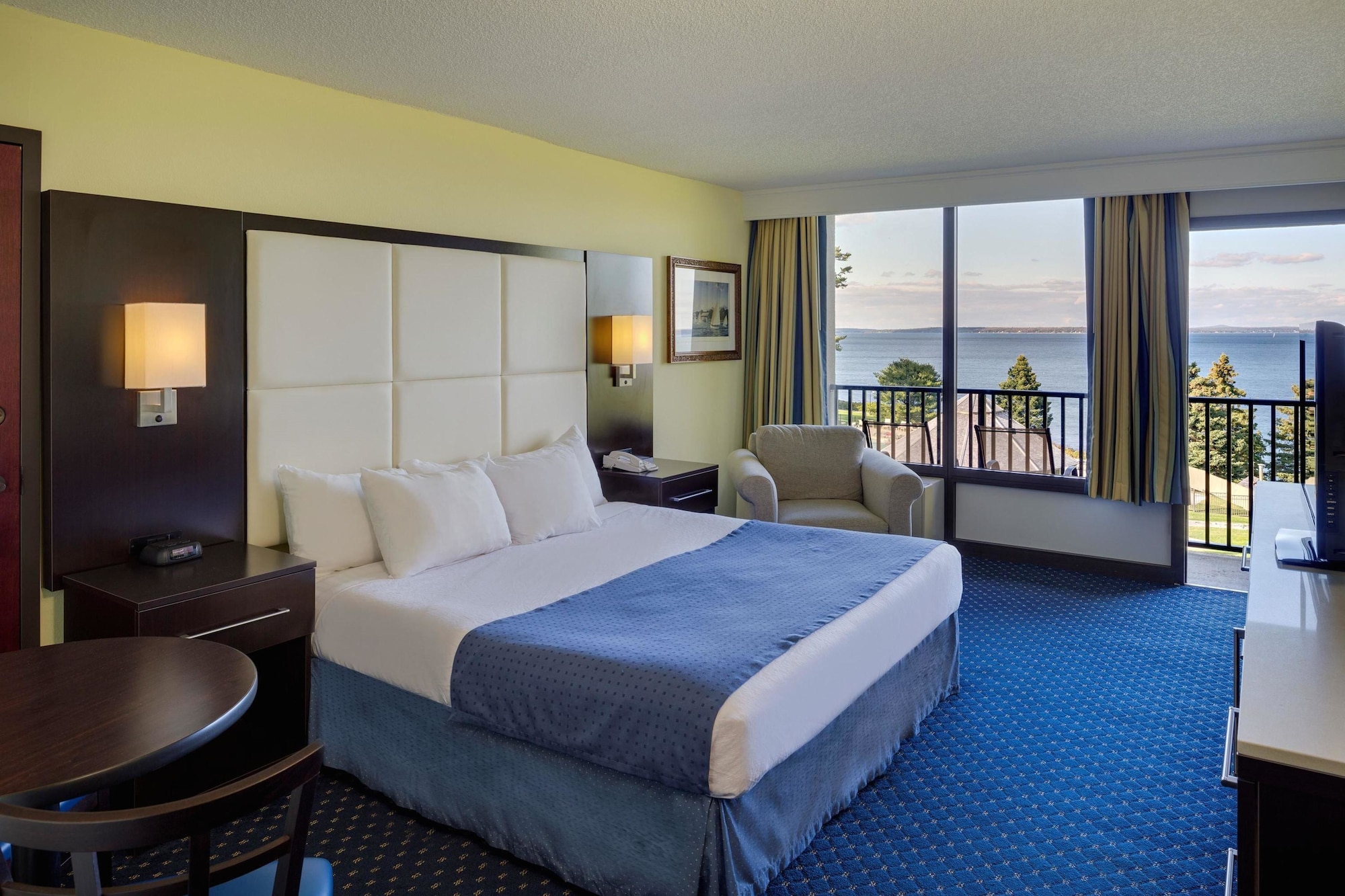 Premium, King Bed, Ocean Front