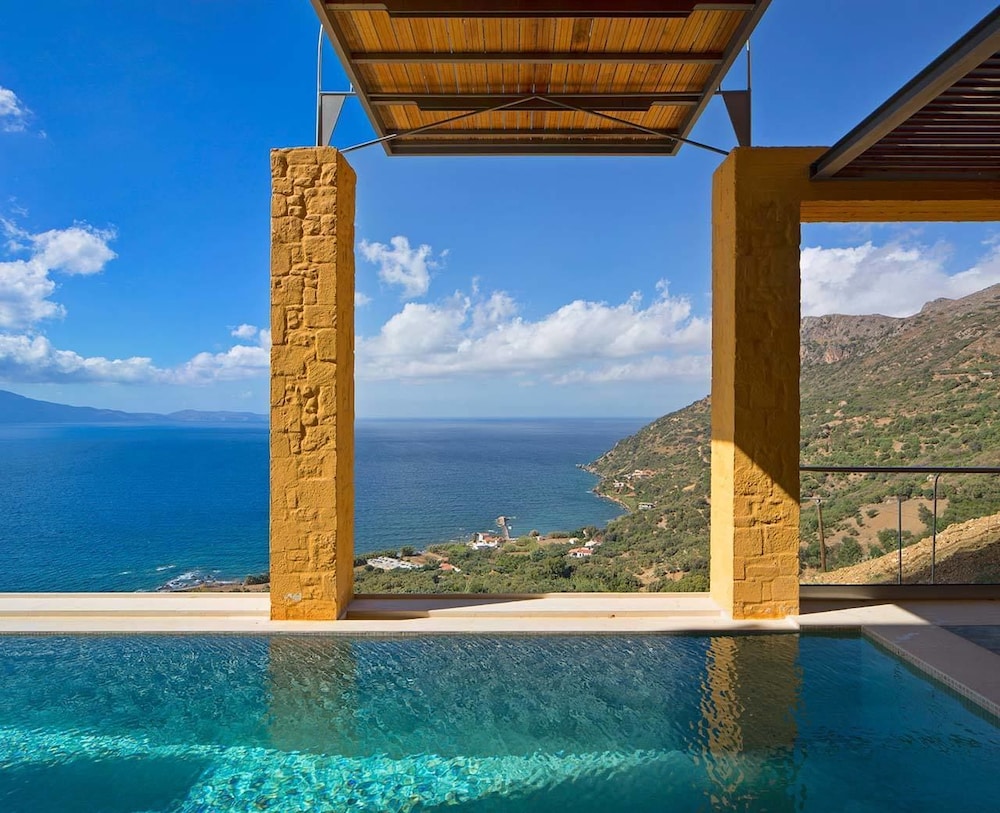 Ravdoucha Epavlis - Villa Athina 16/50