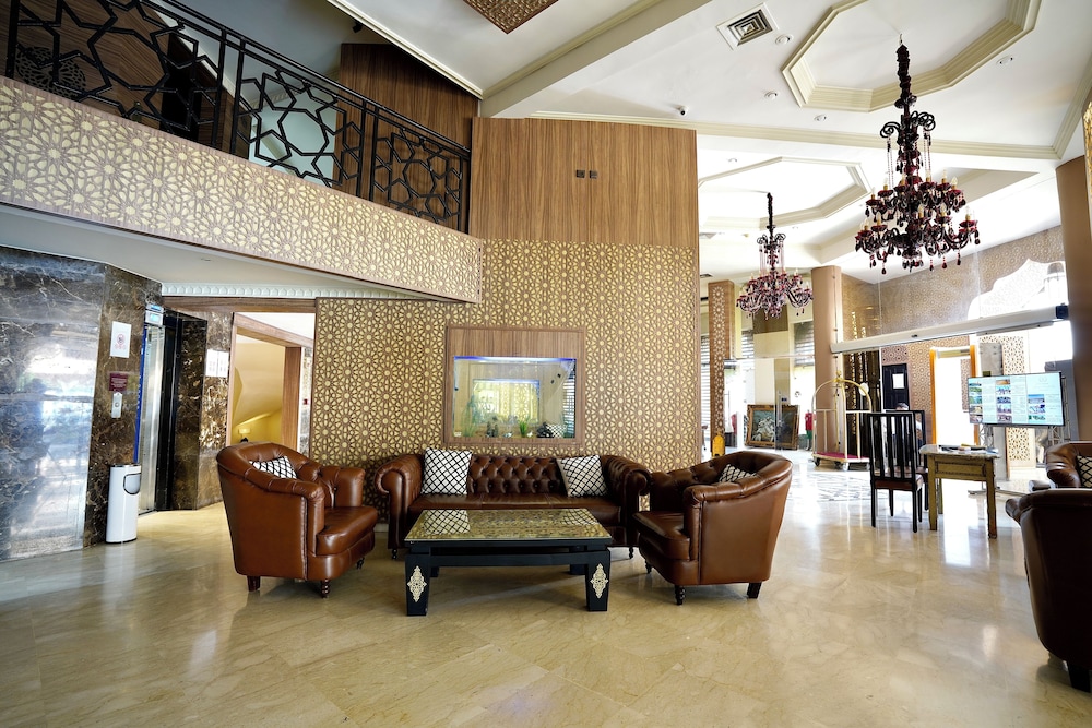 Imperial Plaza & Spa 48/70