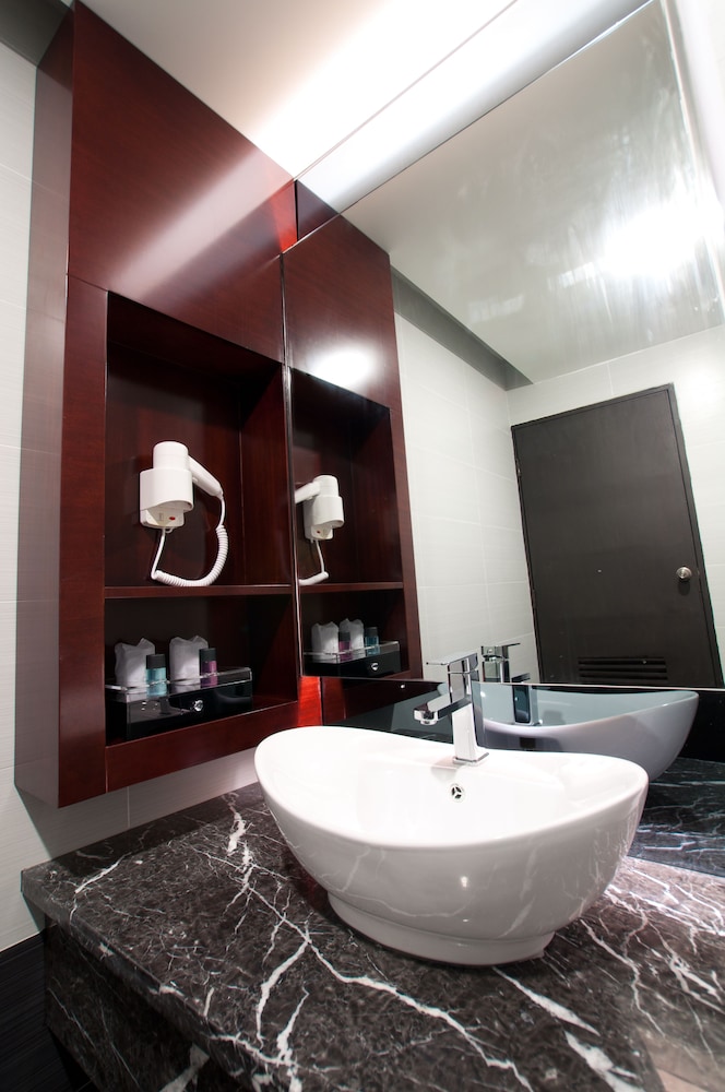Pariss Hotel 28/29