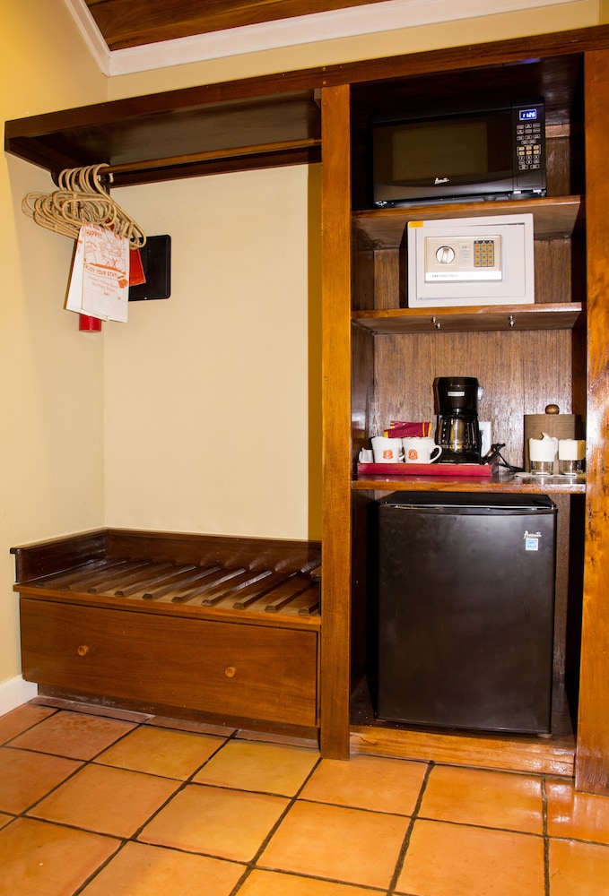Ramons Village Resort 12/74