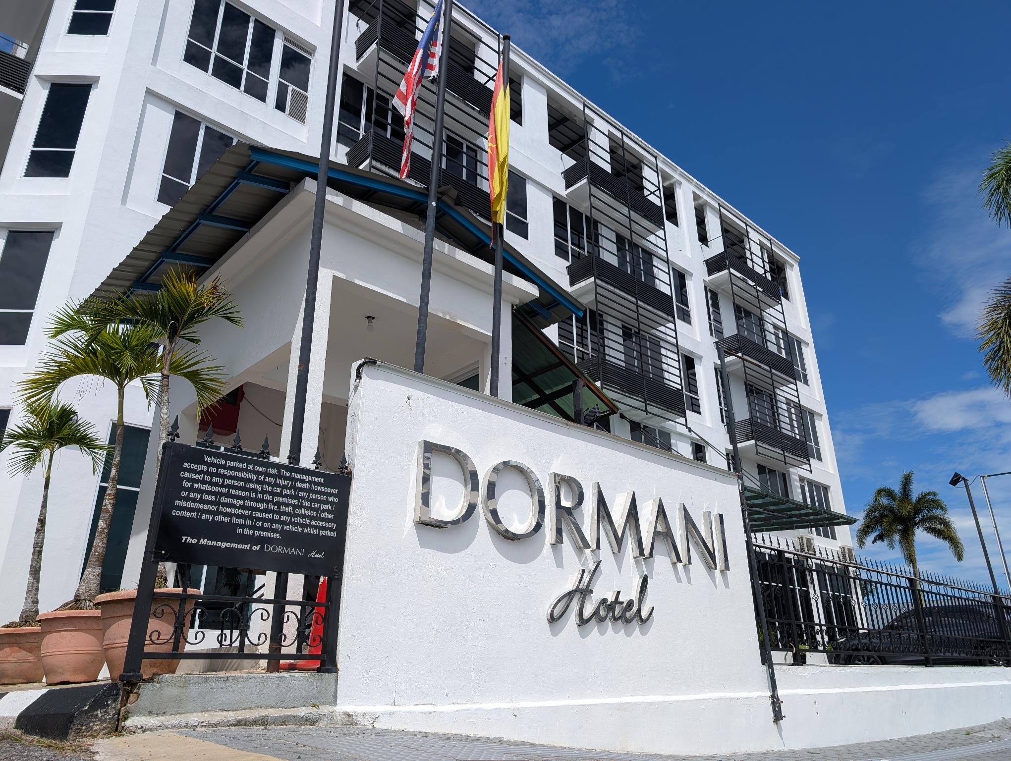 Dormani Hotel Kuching 4/40