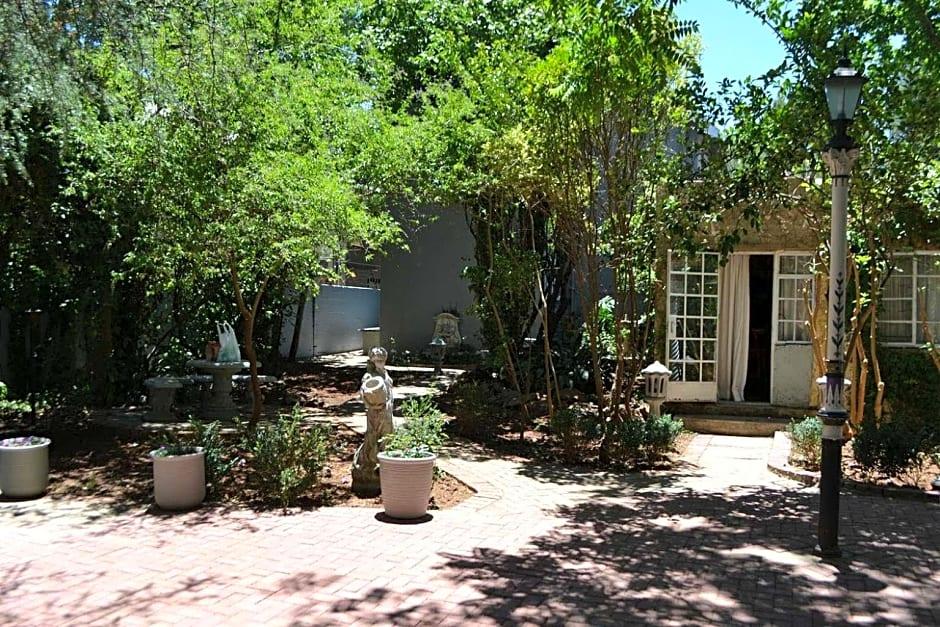 Hobbit Boutique Hotel 27/32