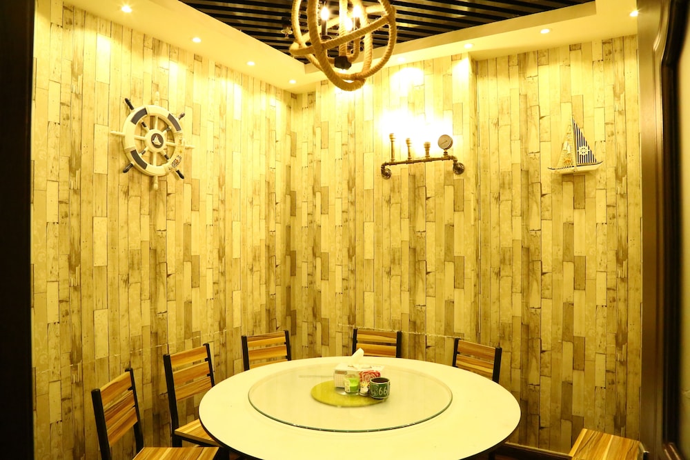 City Stay Premium Hotel Apartments 65/68