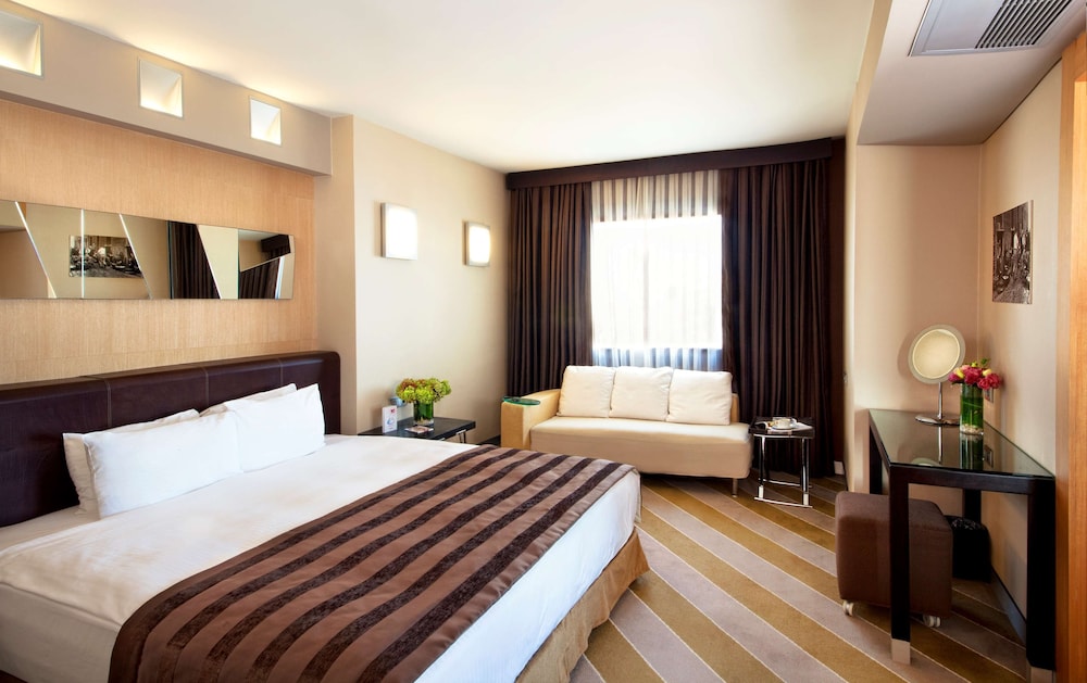 Point Hotel Taksim 29/68