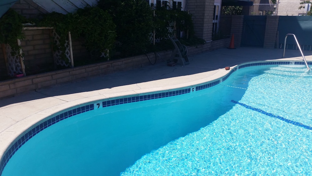 Kona Inn Motel Anaheim 28/42