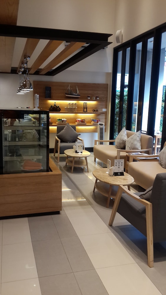 W14 Pattaya 37/58