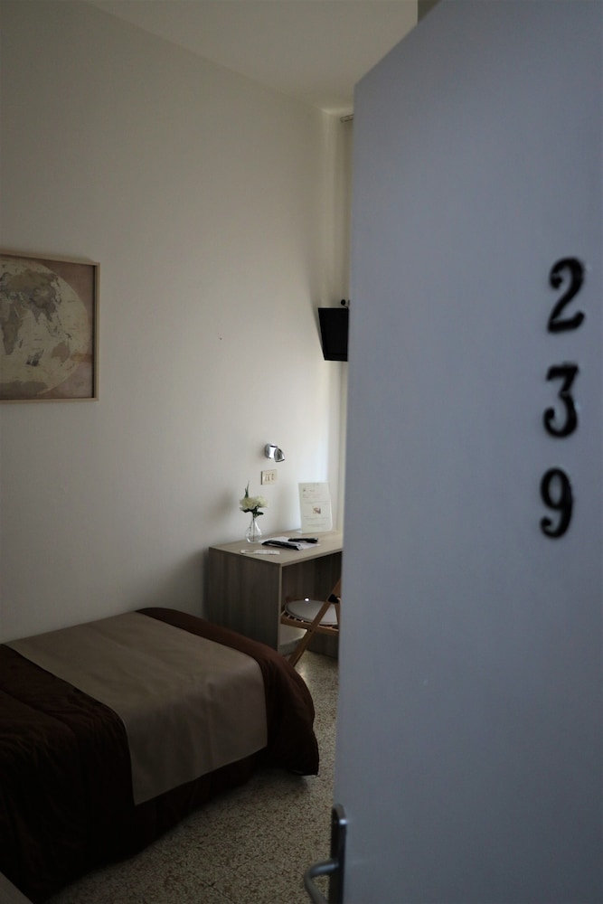Hotel La Torre Pisa 21/60