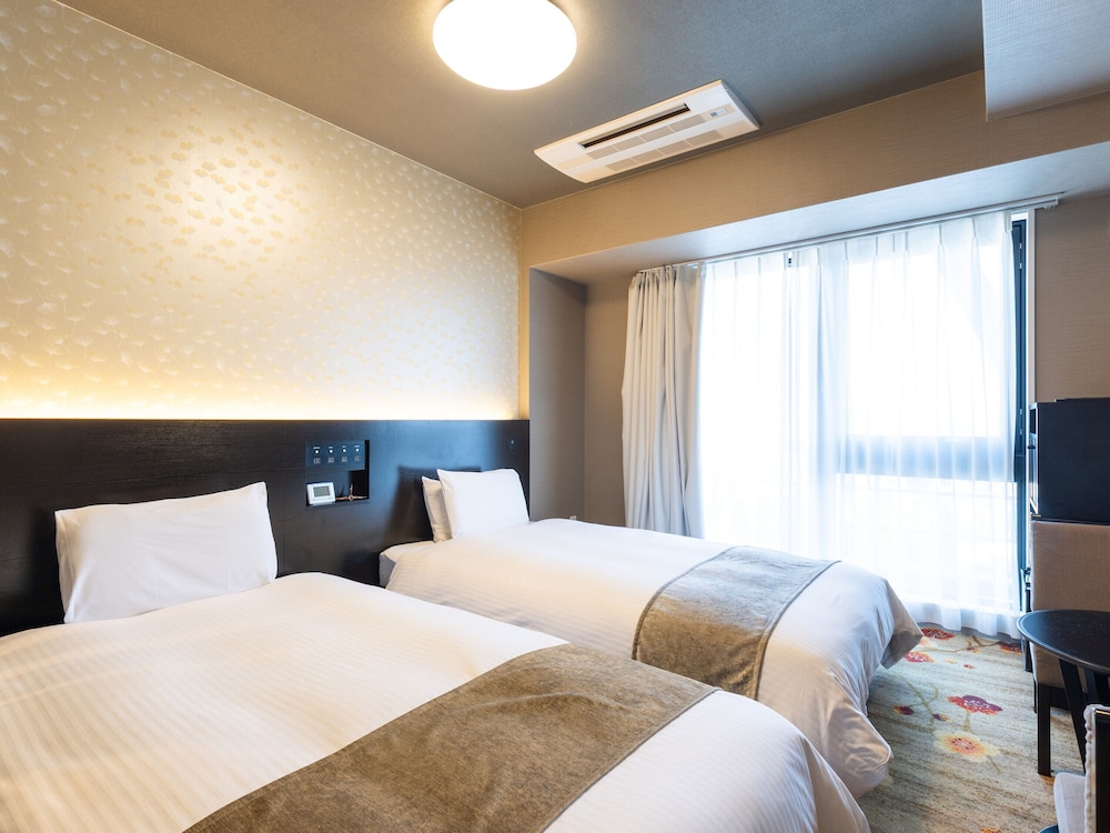 SUPERIOR, TWIN BEDS