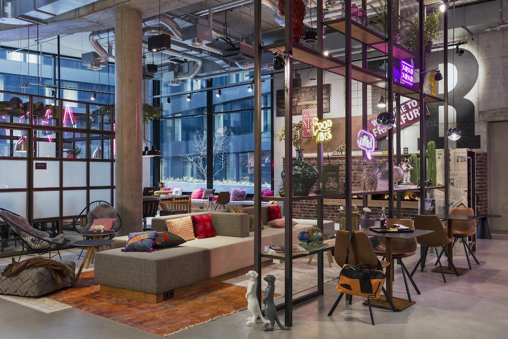 MOXY FRANKFURT CITY CENTER 39/45