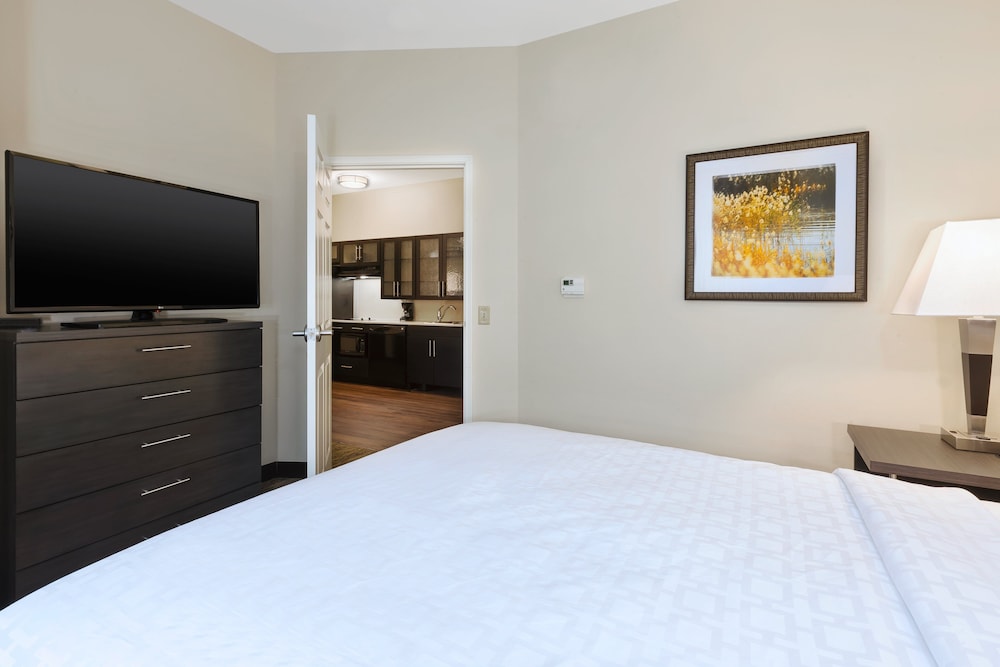 Candlewood Suites Washington North 15/58