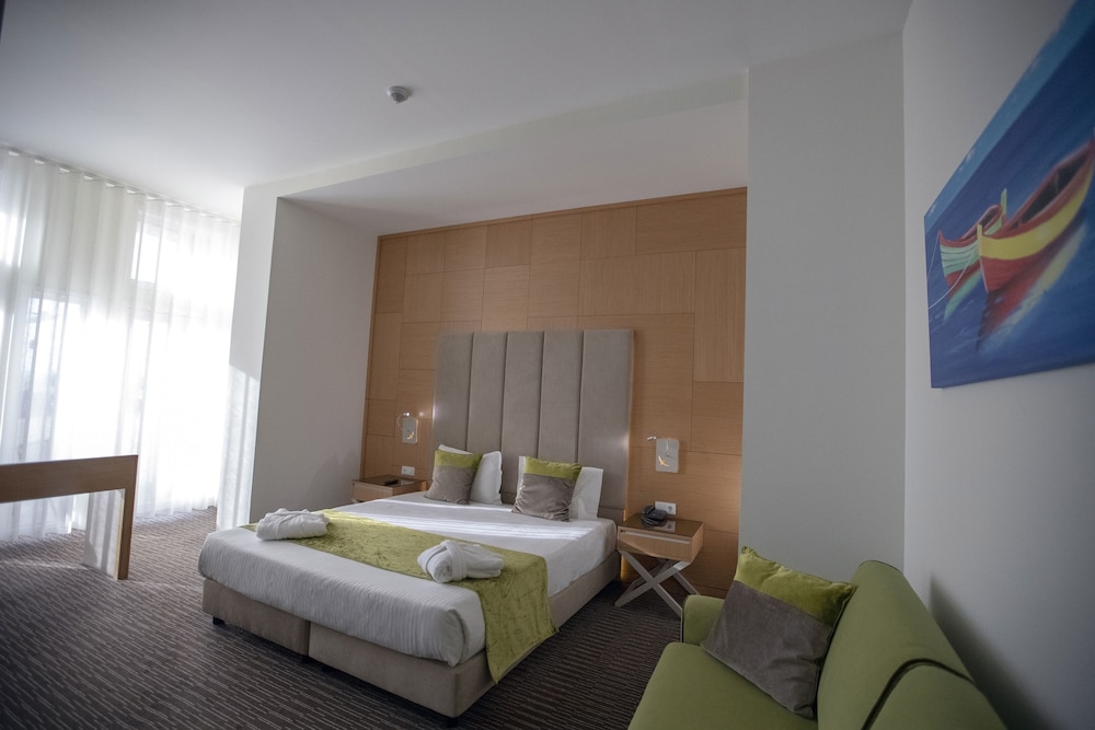 GRANDE HOTEL DA POVOA 7/28