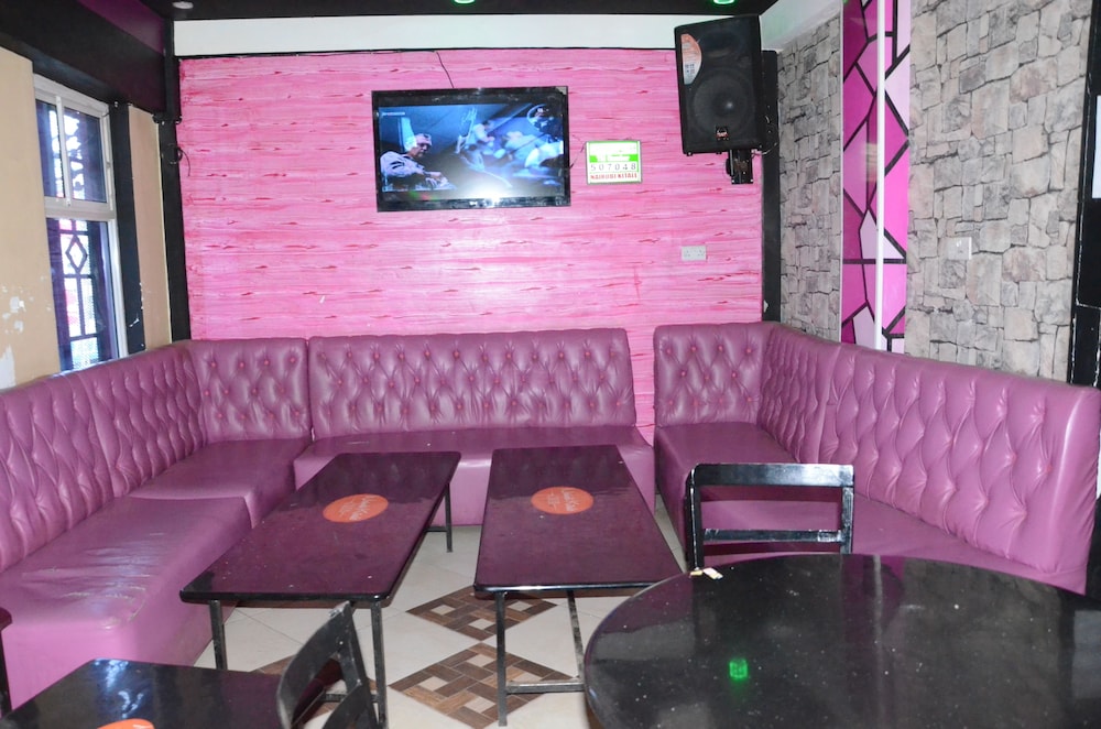 Nairobi Kitale Hotel 12/22
