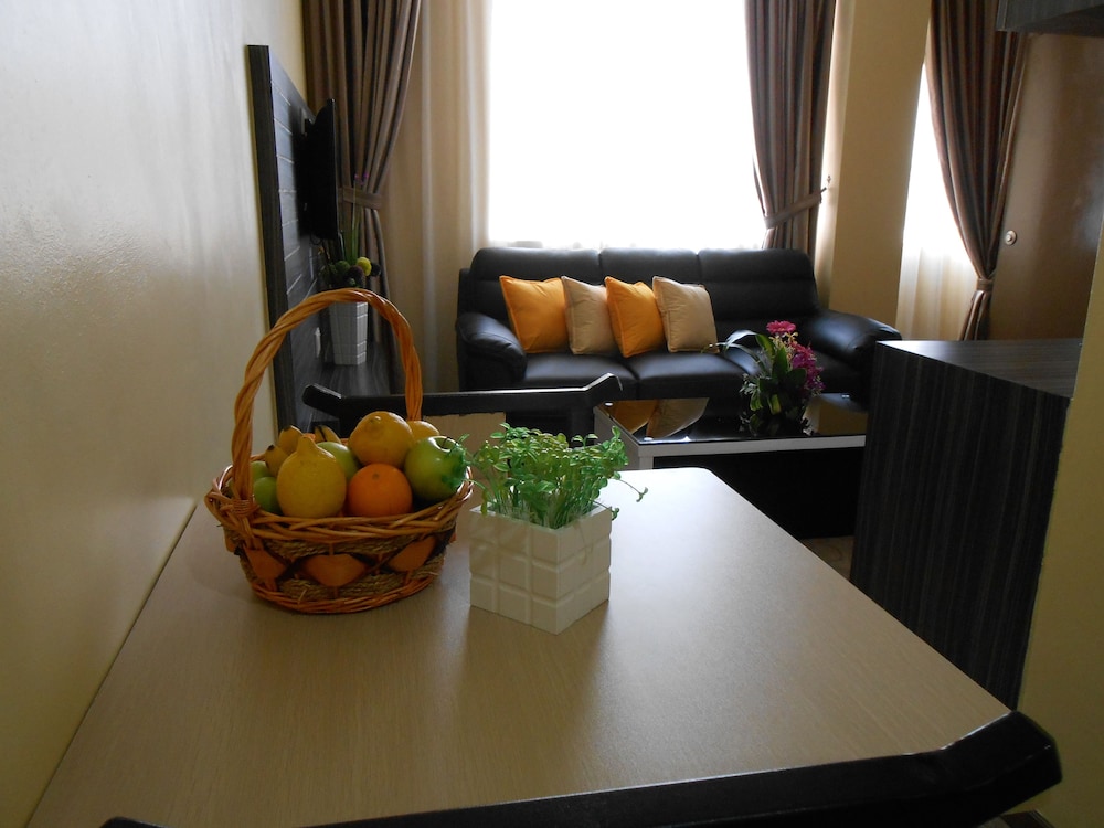Hig Hotel 44/73