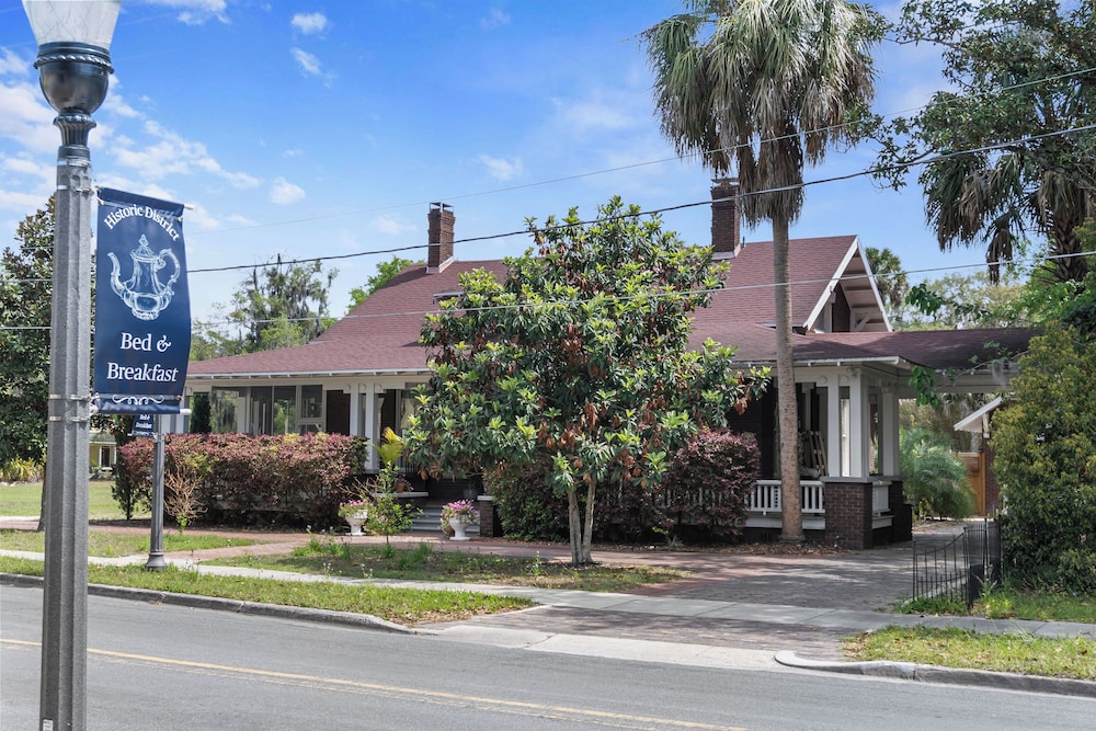 Sweetwater Branch Inn 69/77