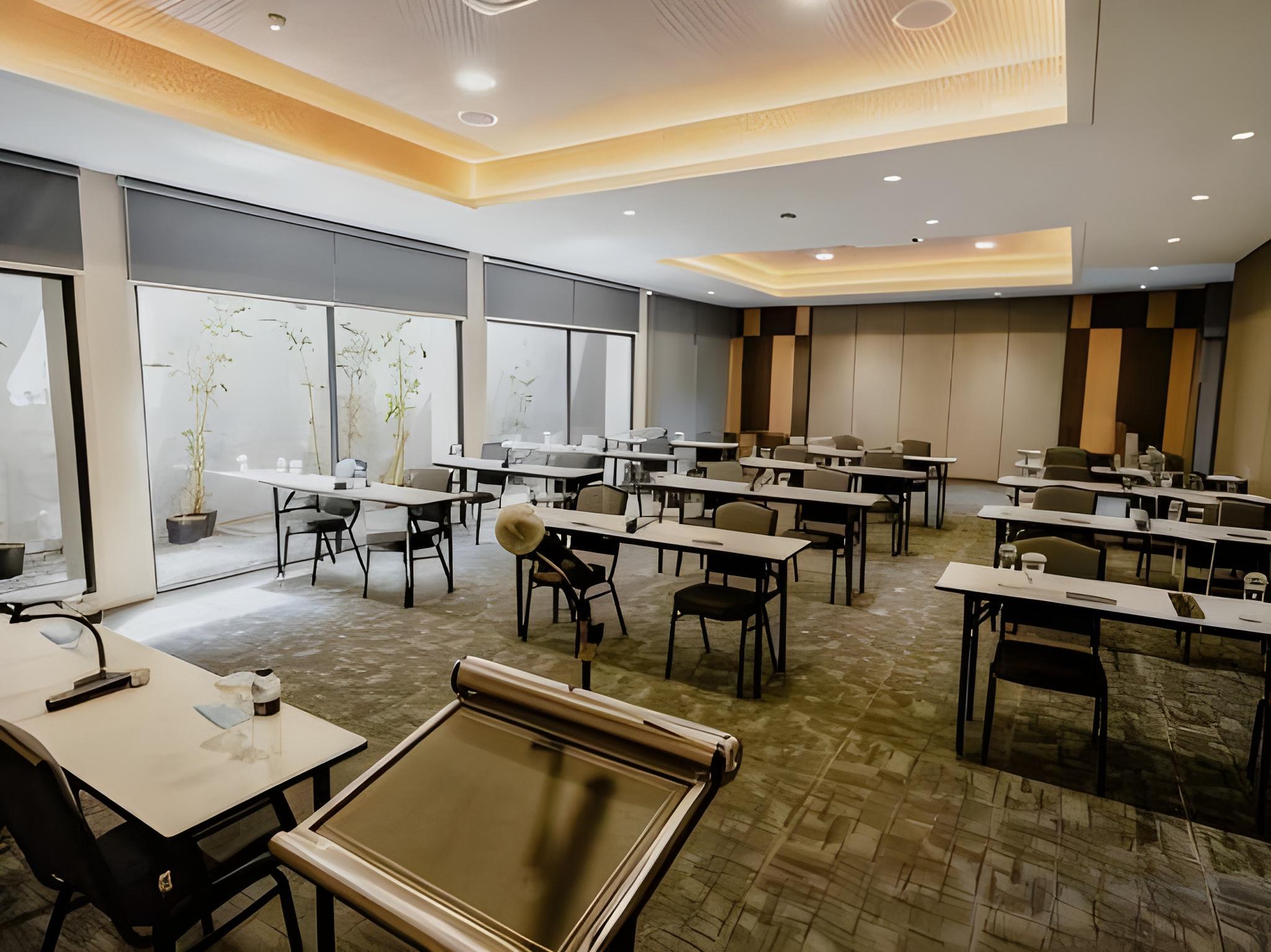 Mahima Hotel Semarang 55/67
