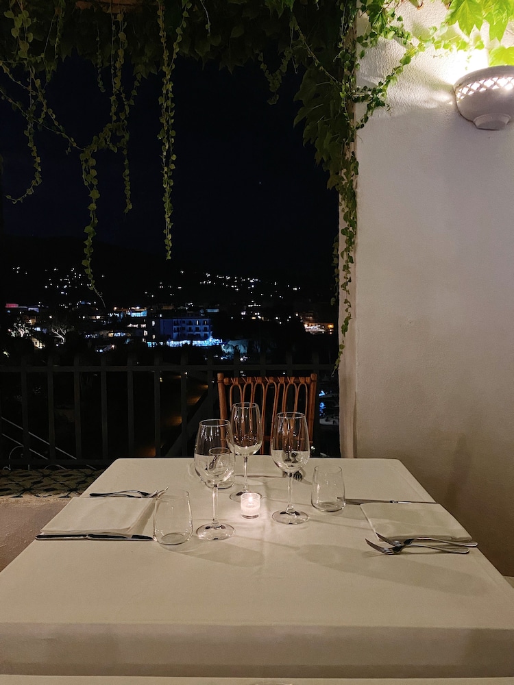 Hotel Carasco 57/71