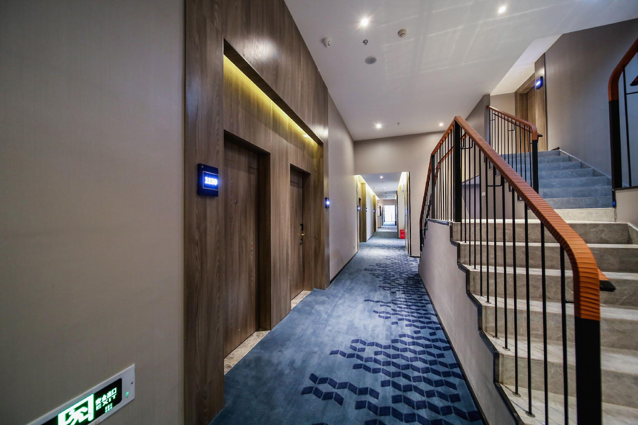 7 days premium hotel(Chongqing T3 terminal store) 11/55