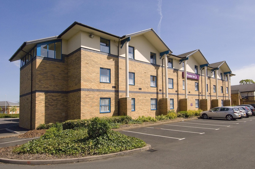 Premier Inn Wolverhampton North 32/38