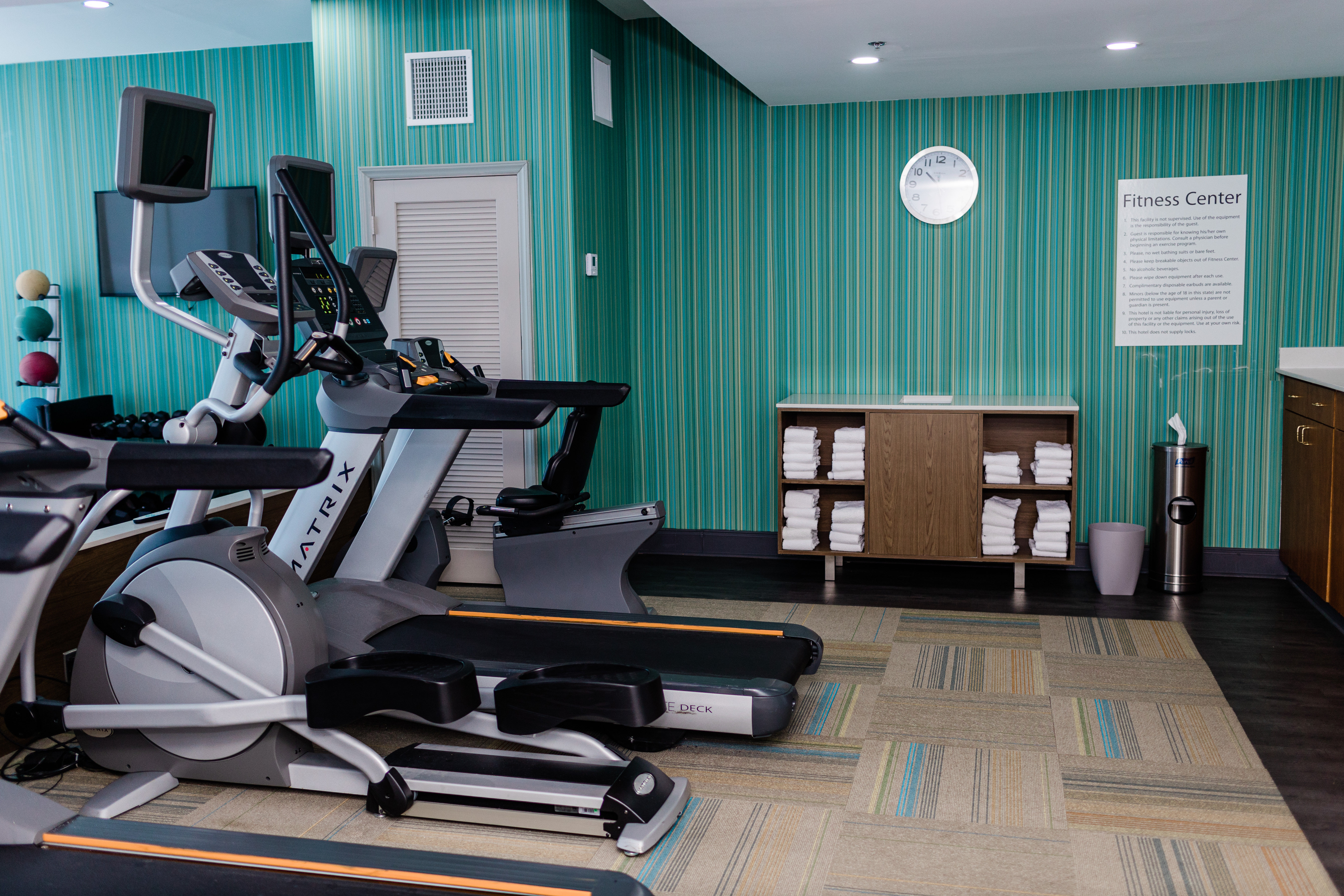 Holiday Inn Express Suites Columbia Two Notch 9/18