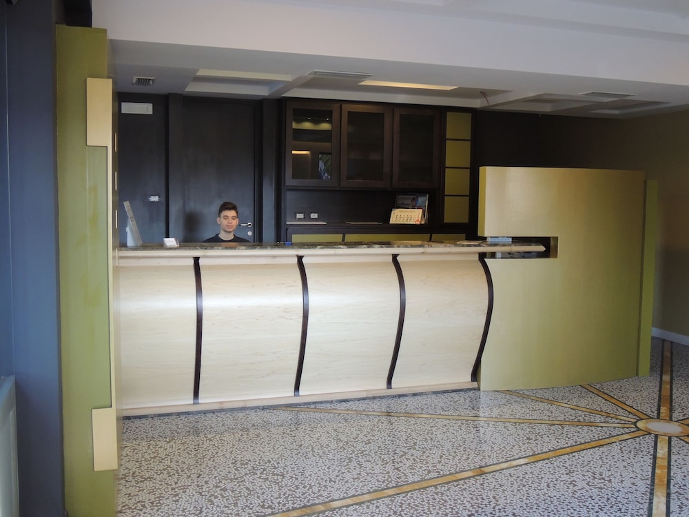 Hotel Zeus Pompei 8/50