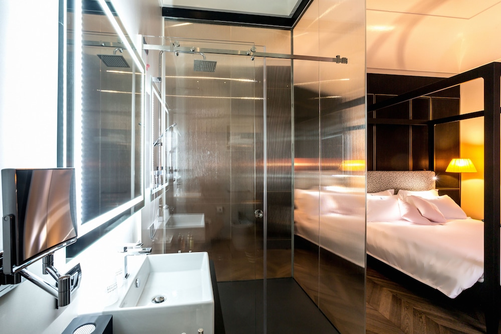 THE H'ALL TAILOR SUITE ROMA 10/65