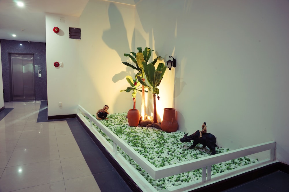 Amanda Hotel 33/53