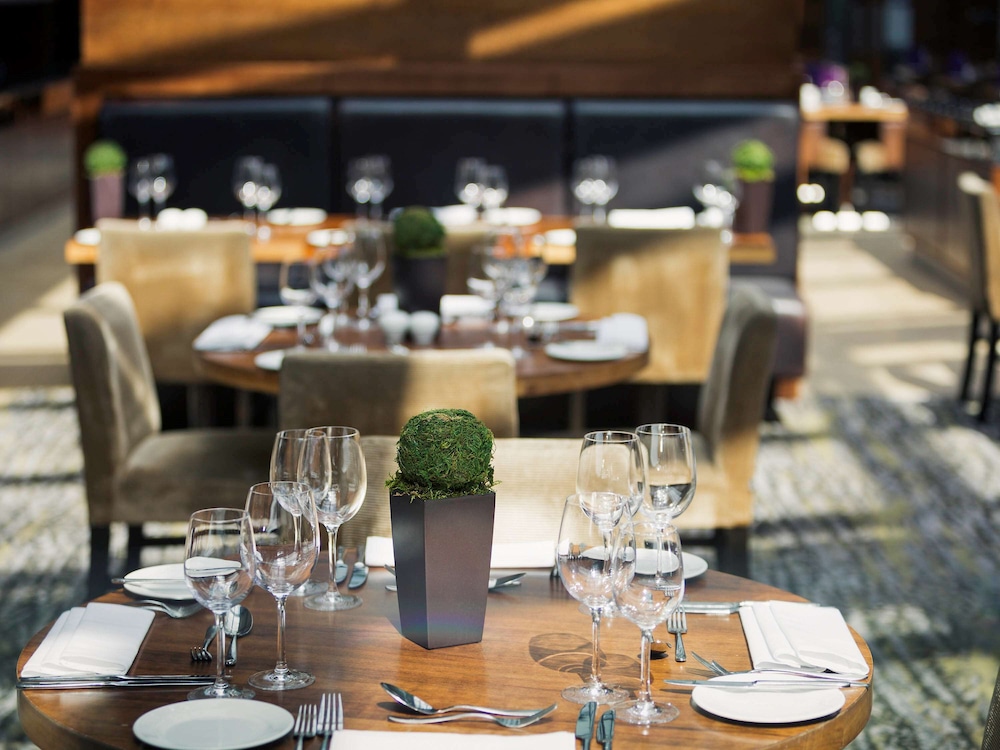 Mercure Sheffield St Paul's Hotel & Spa 60/77