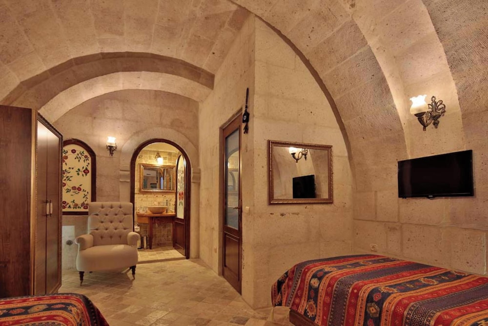 Artium Cave Hotel 30/50