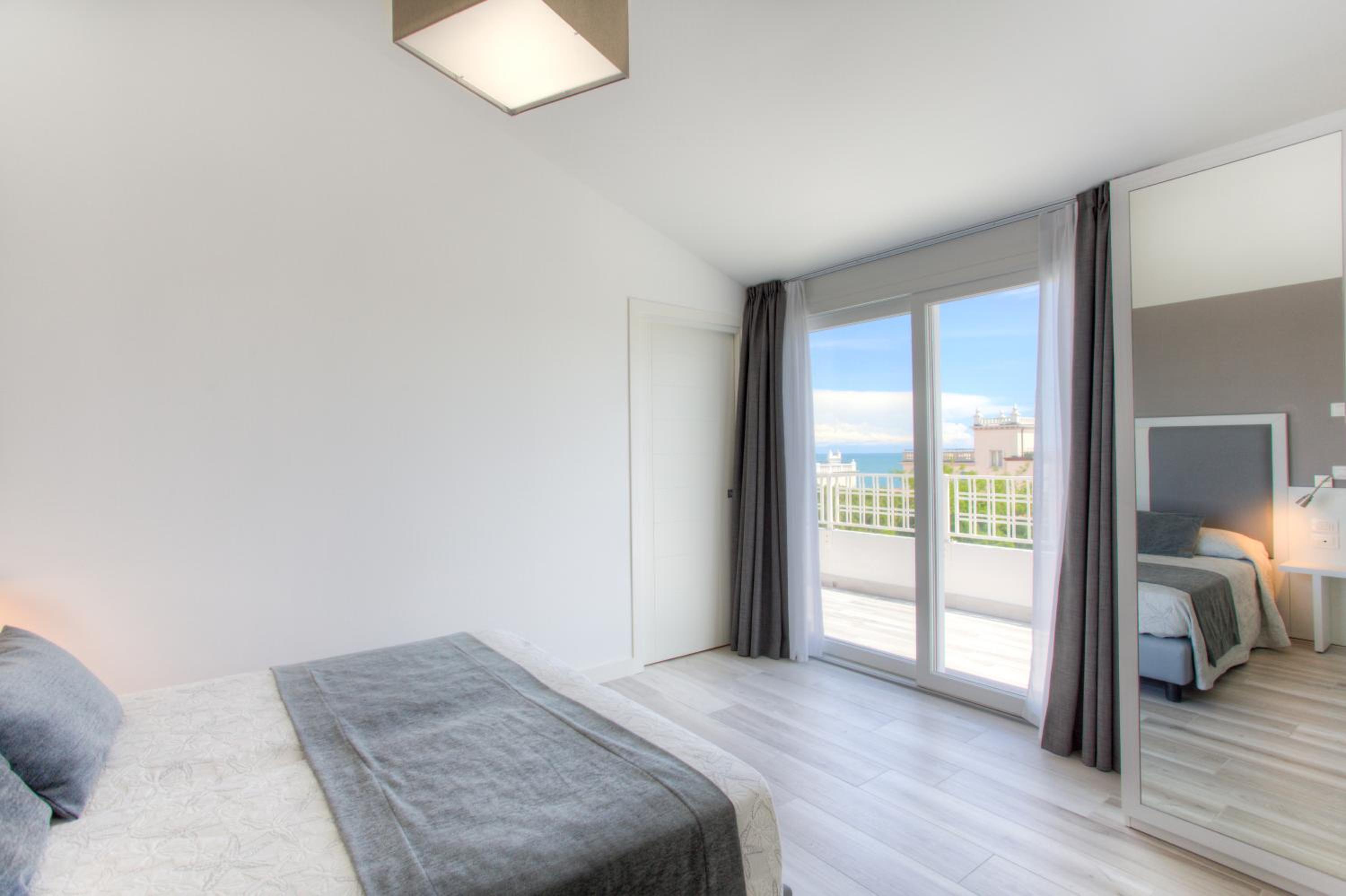 Plus, Superior, Double or Twin Bed, Sea View