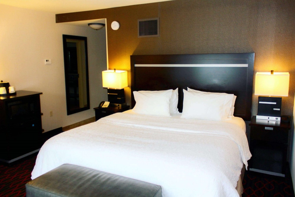 Hampton Inn Portland Downtown Waterfront 10/46