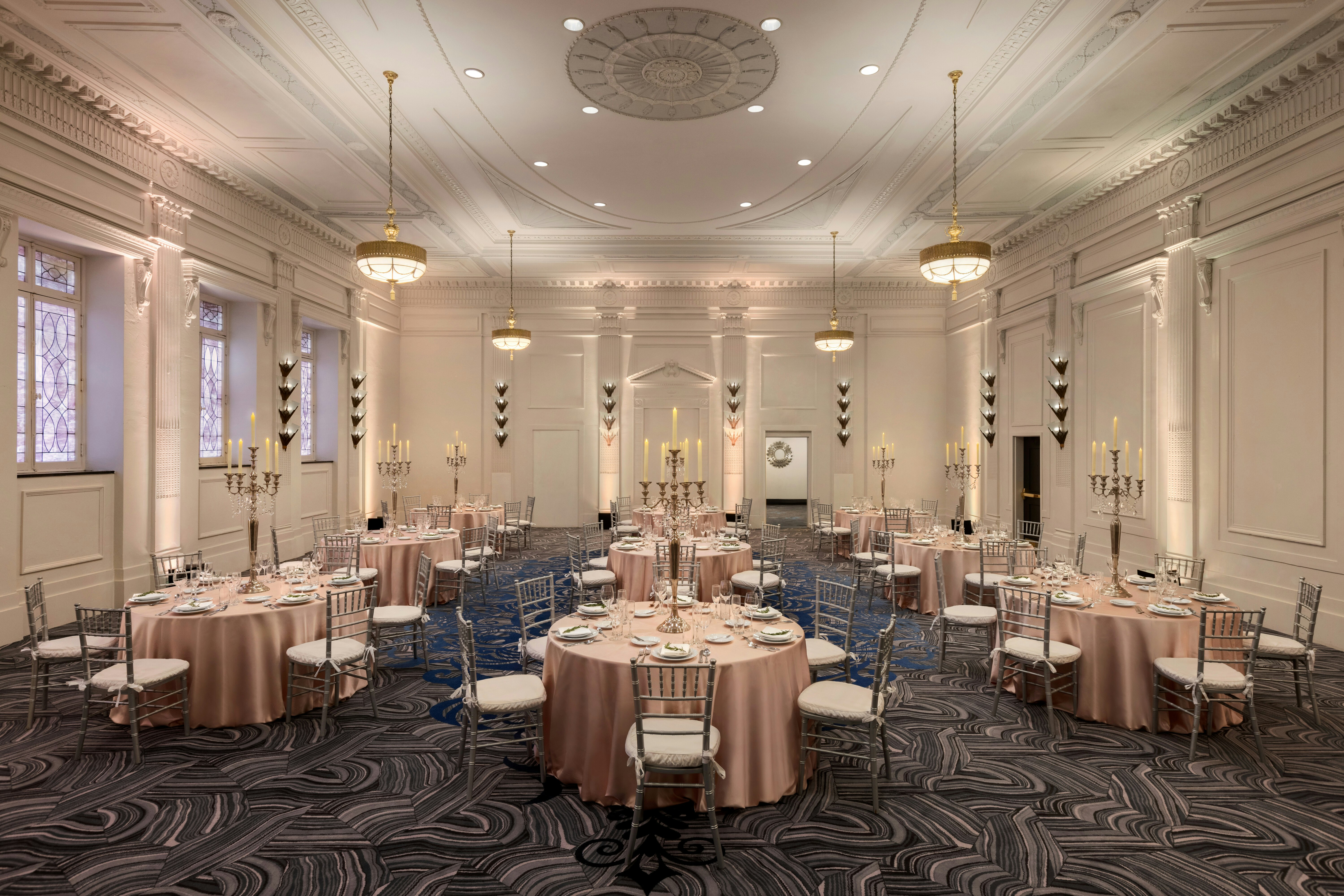 Hilton New Orleans/St. Charles Avenue 65/71