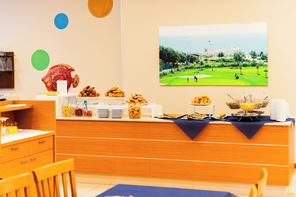 HOTEL MAREGOLF 8/46