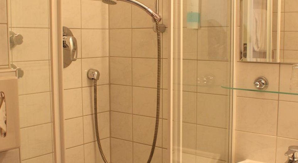 Hotel Niederraeder Hof 41/41