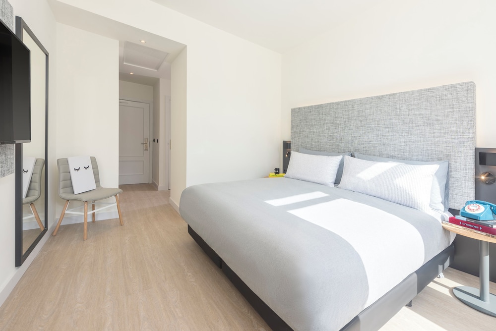 Innside, Twin Beds, Accessible