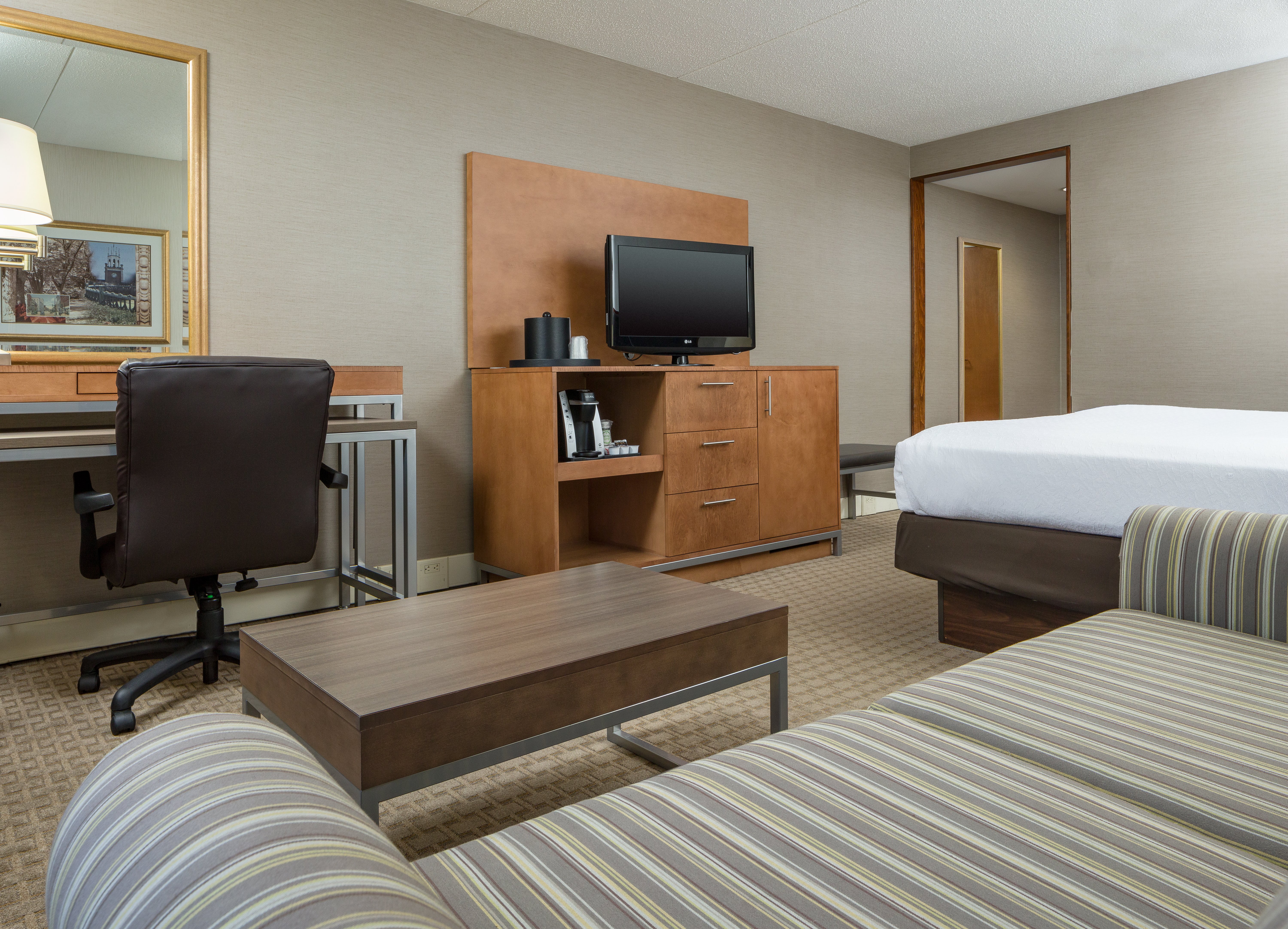 Holiday Inn Manchester Airport 46/52